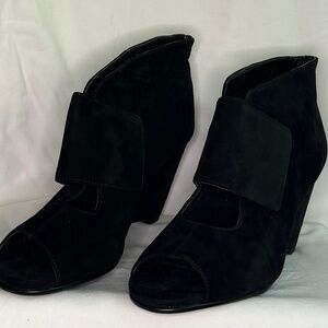 Aerosoles Booties, Black Suede Size 10.5